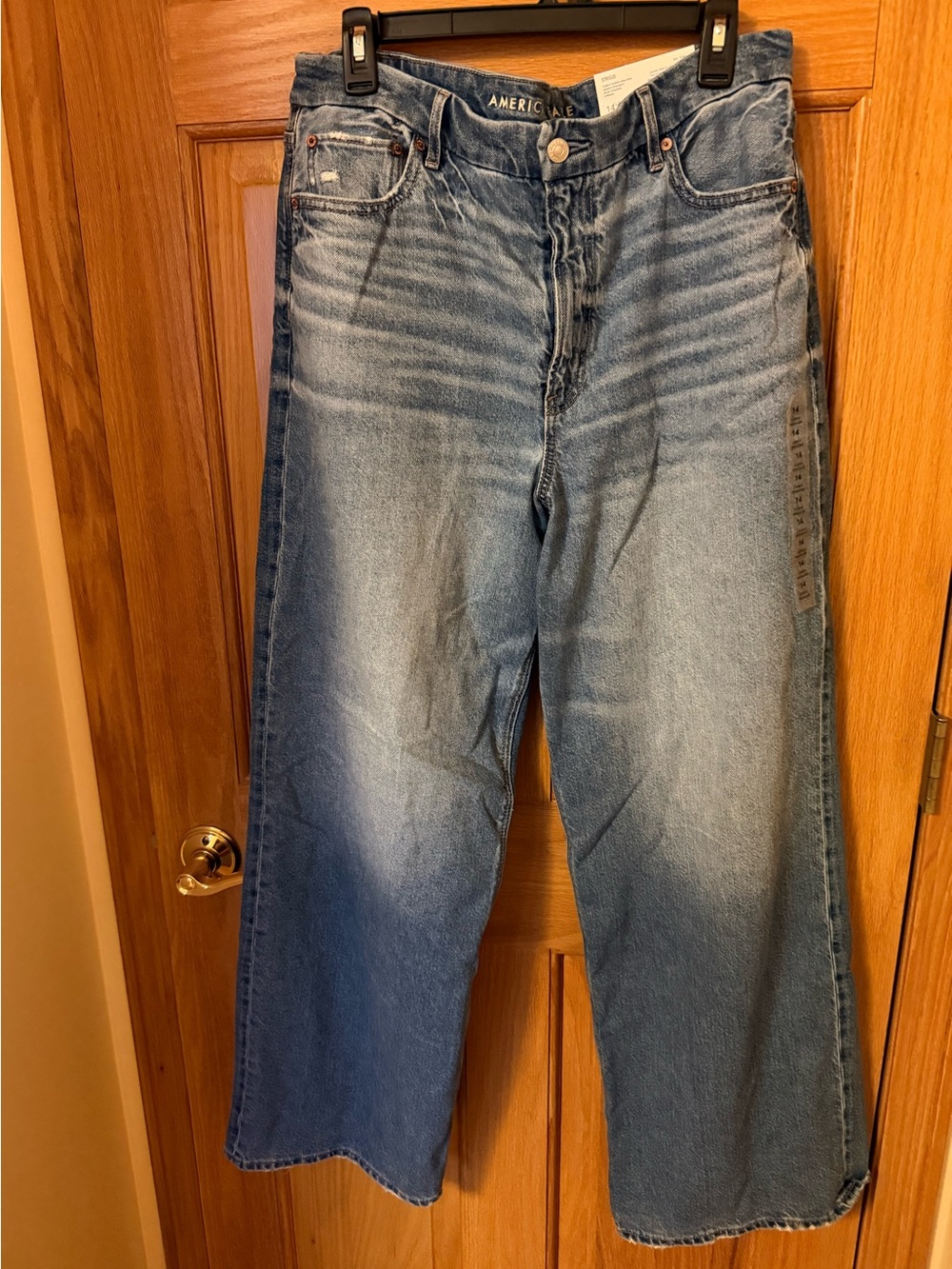American Eagle Outfitters Strigid Light Blue Wide Leg Jeans